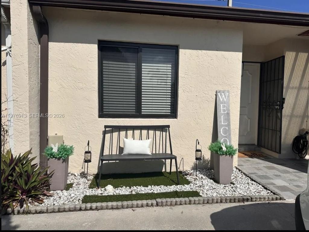 Photo of 1751 NW 92nd Ave, Pembroke Pines, FL 33024 (MLS # A11976913)