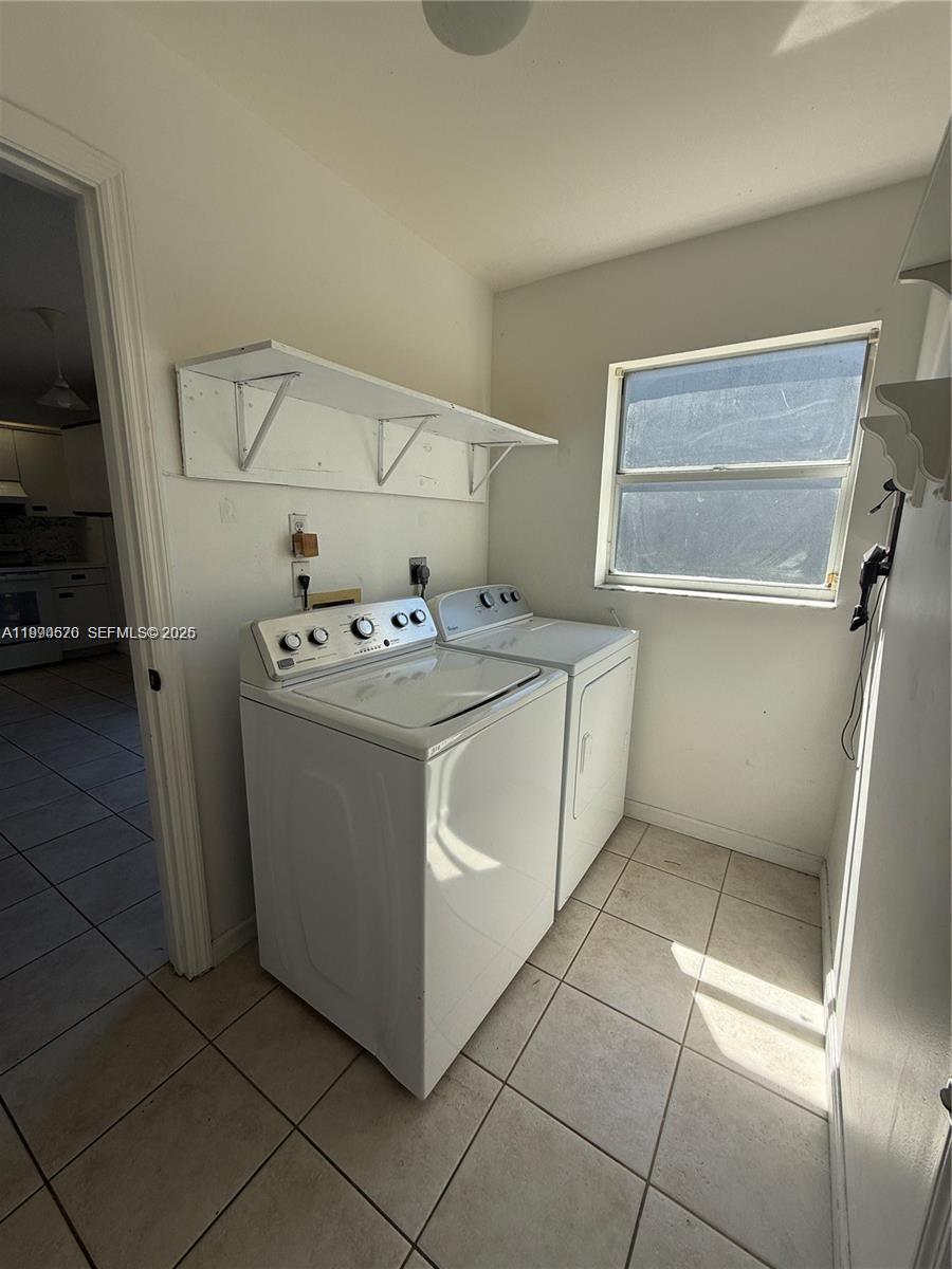 KEYS-GATE NO 1 - Residential Lease