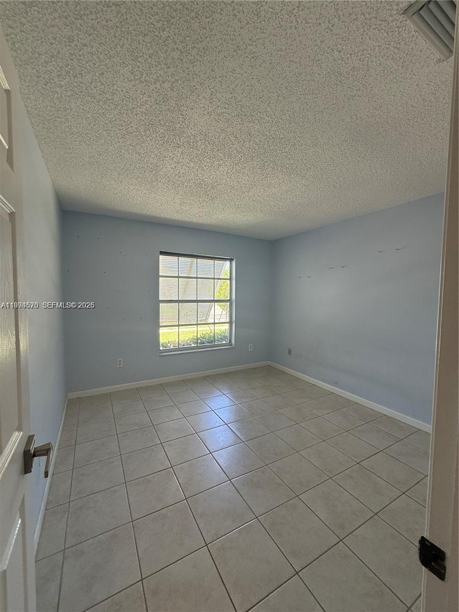 KEYS-GATE NO 1 - Residential Lease