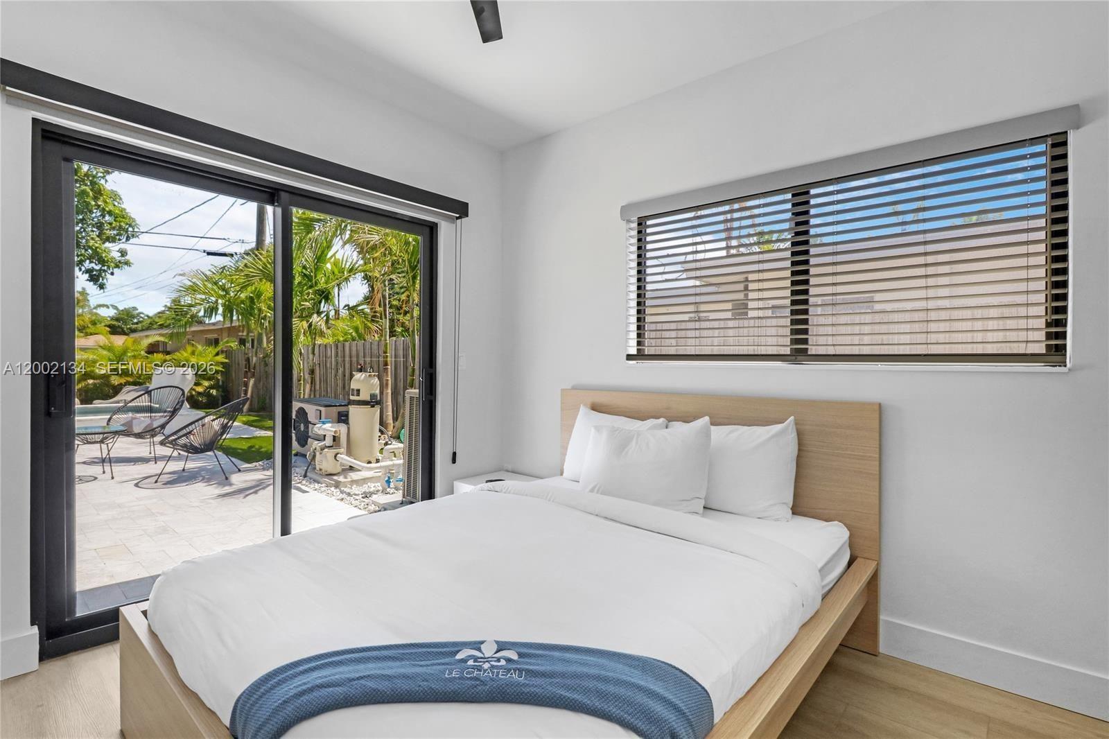 LAUDERDALE PARK 6-33 1/2 - Residential Lease