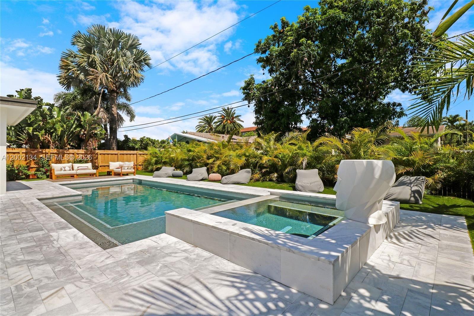 LAUDERDALE PARK 6-33 1/2 - Residential Lease