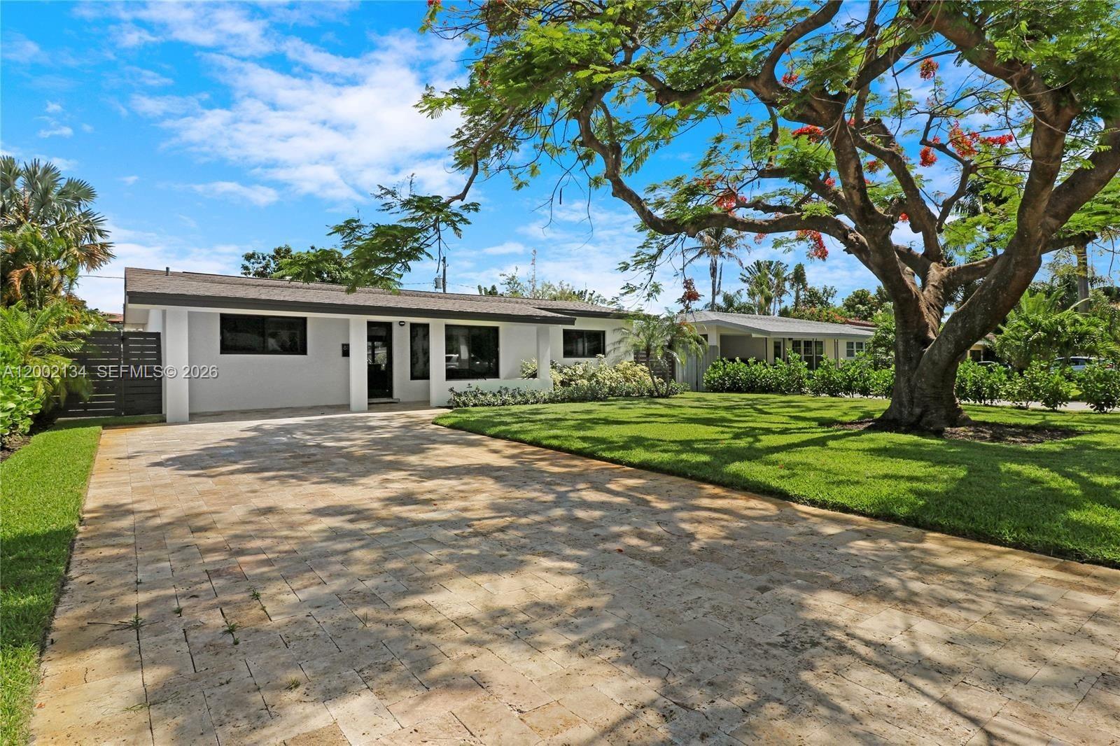 LAUDERDALE PARK 6-33 1/2 - Residential Lease