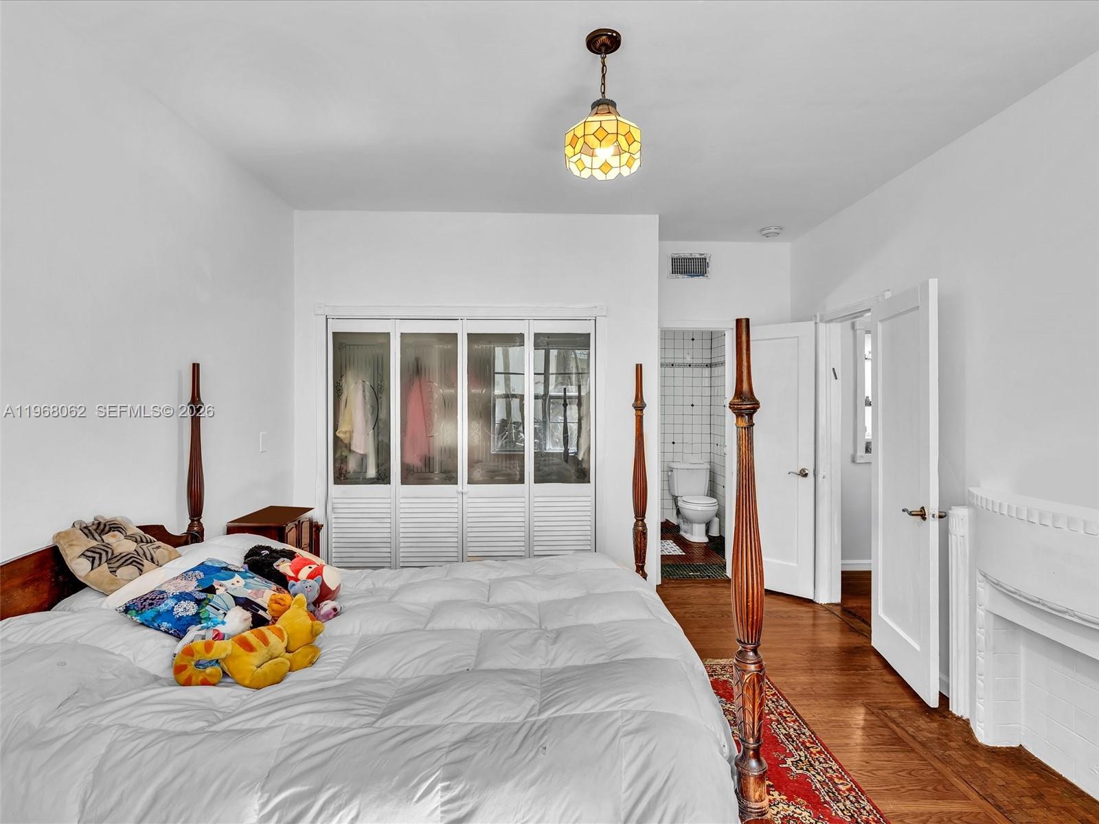 BAYLIS CONDO - Residential