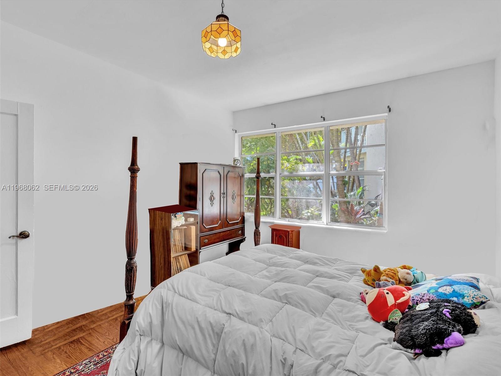 BAYLIS CONDO - Residential