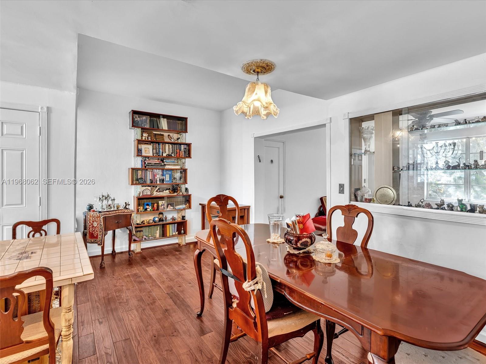 BAYLIS CONDO - Residential