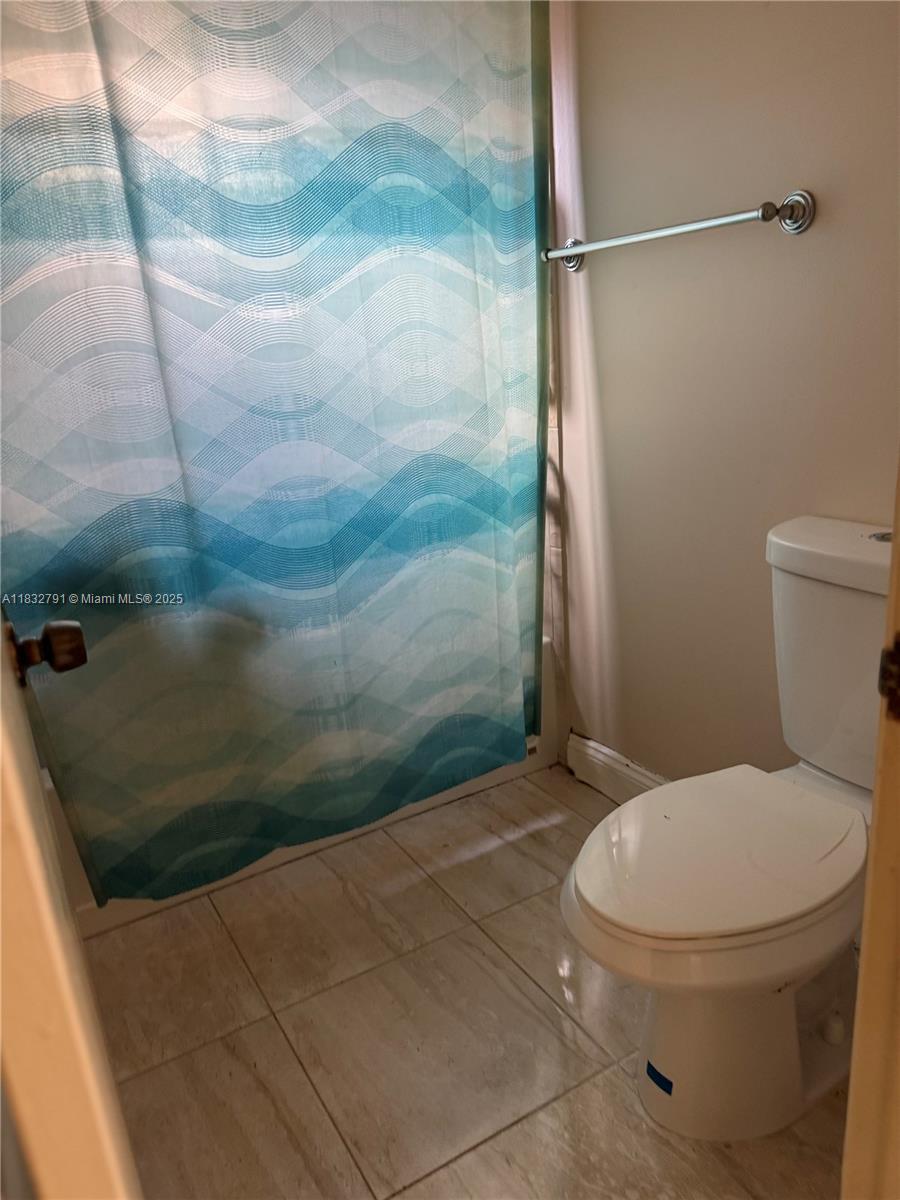 PEMBROKE LAKES SOUTH - Residential