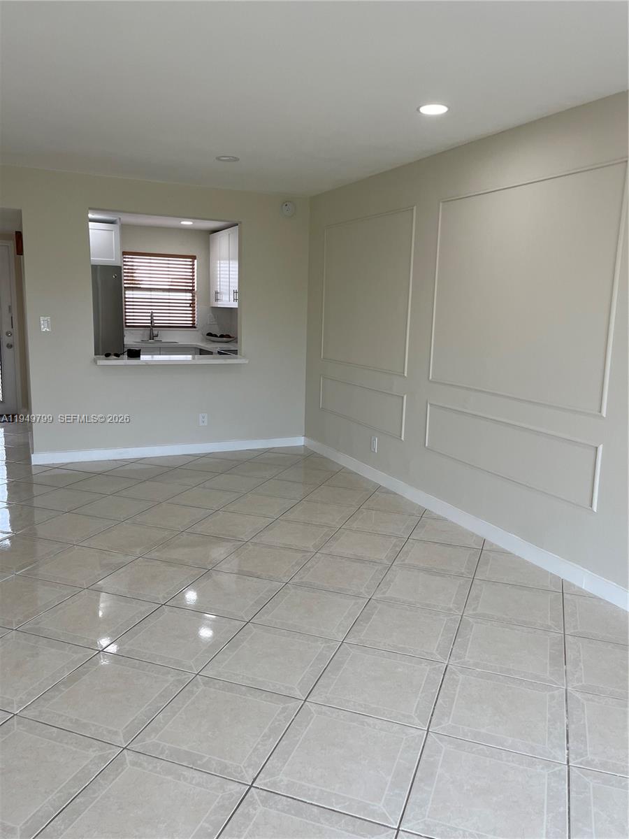 View photos, virtual tours, details... 8891 Sunrise Lakes Blvd 308