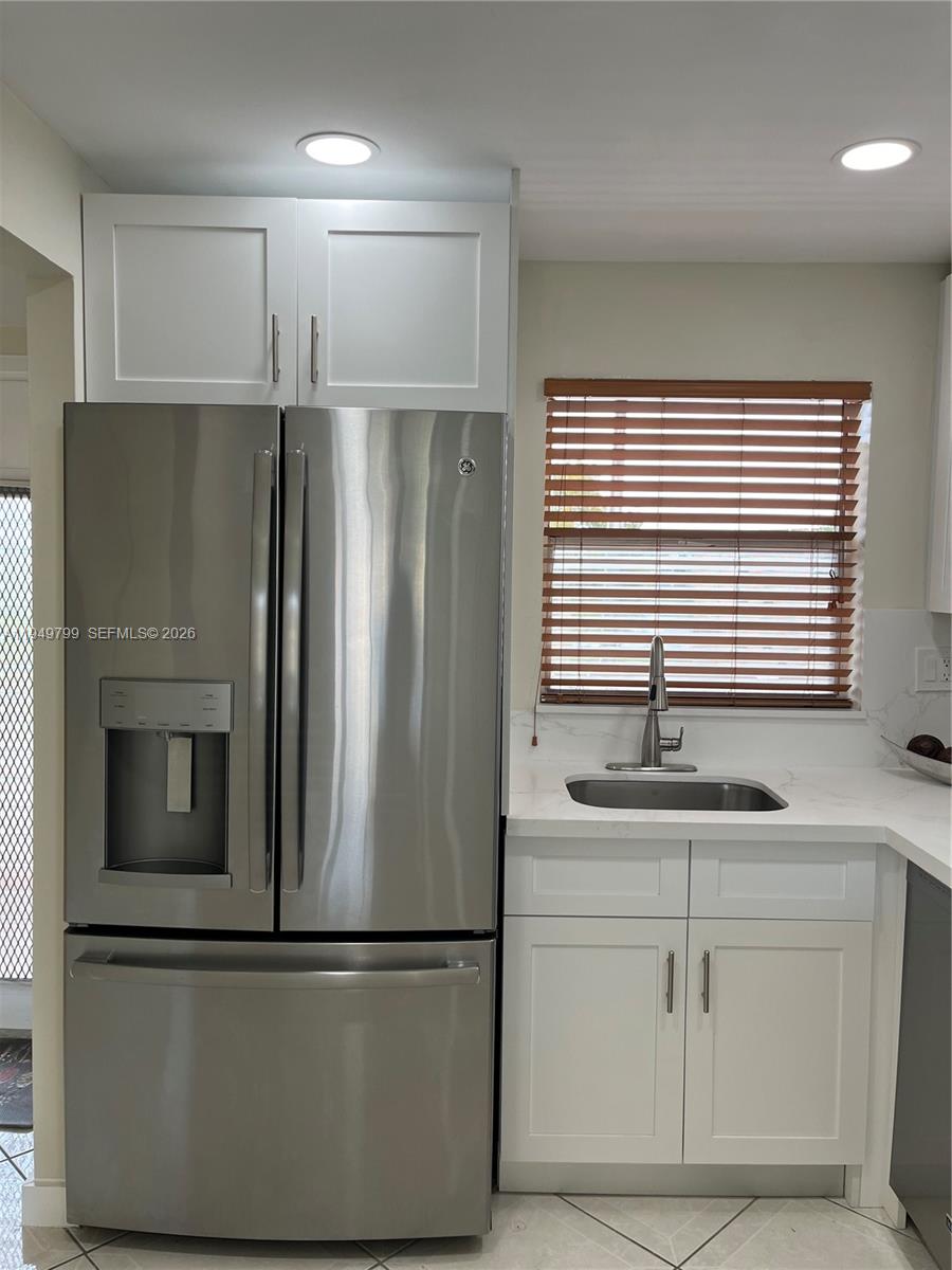 SUNRISE LAKES 74 CONDO - Residential