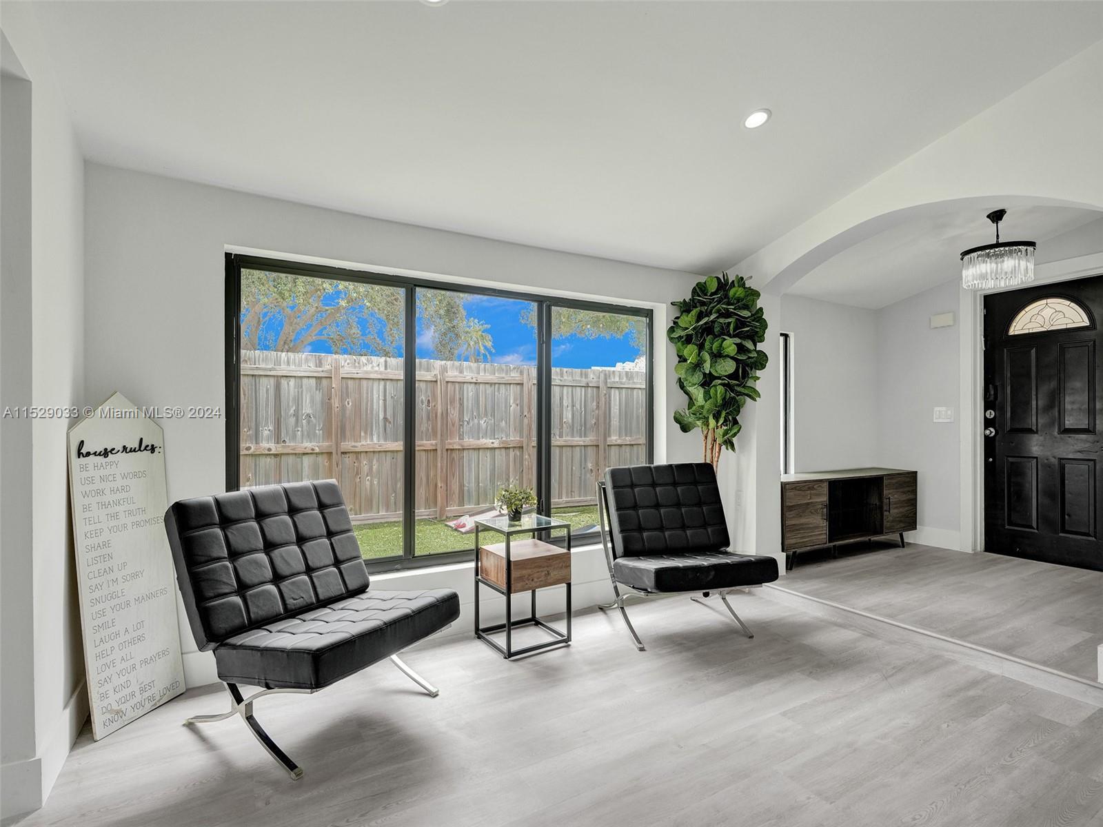 GULFSTREAM ESTATES - Residential Lease