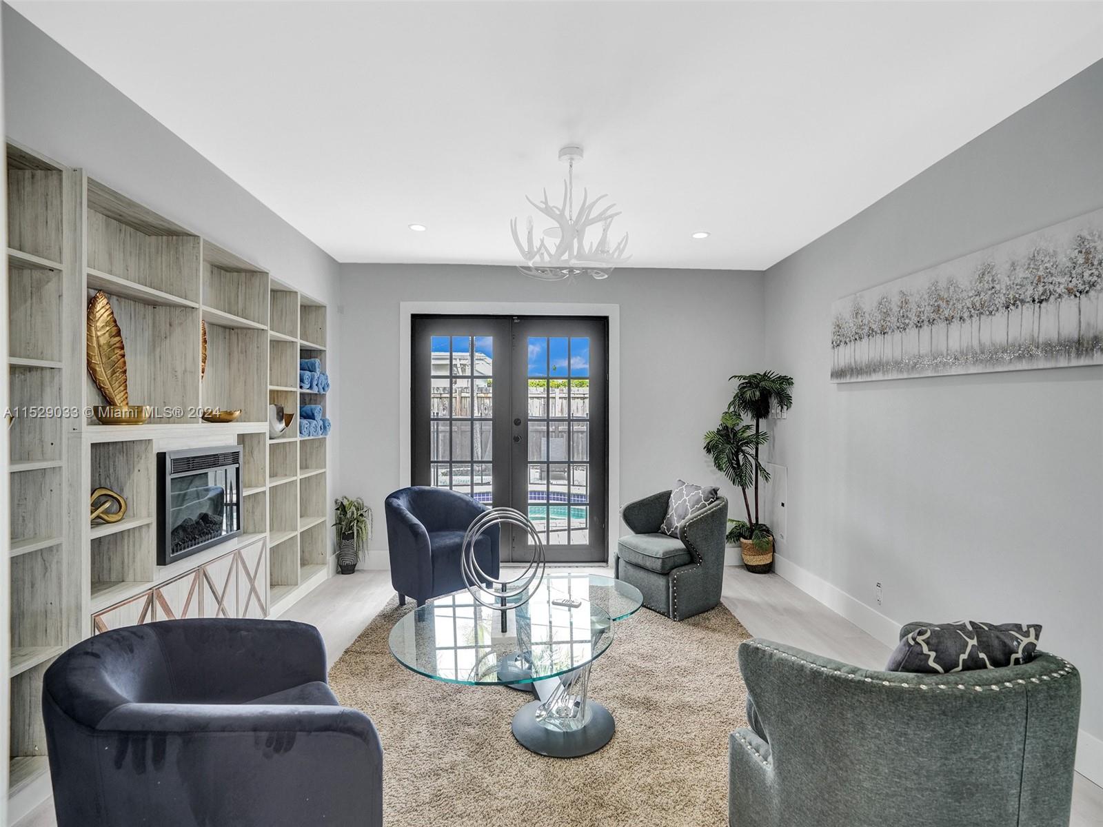 GULFSTREAM ESTATES - Residential Lease