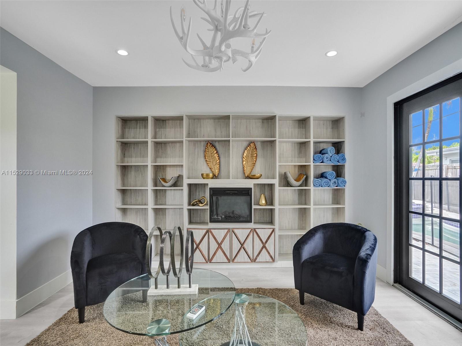 GULFSTREAM ESTATES - Residential Lease
