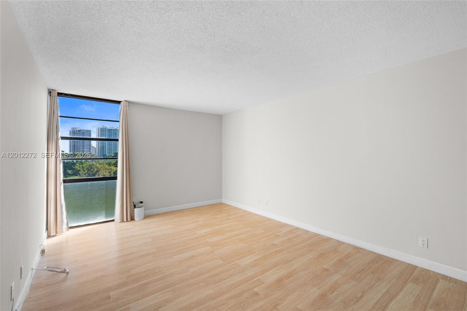 ENSENADA CONDO BLDG E-II - Residential Lease