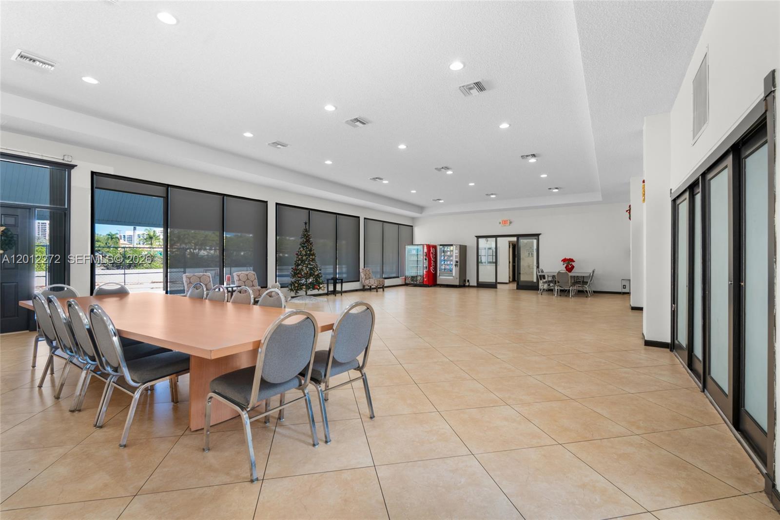 ENSENADA CONDO BLDG E-II - Residential Lease