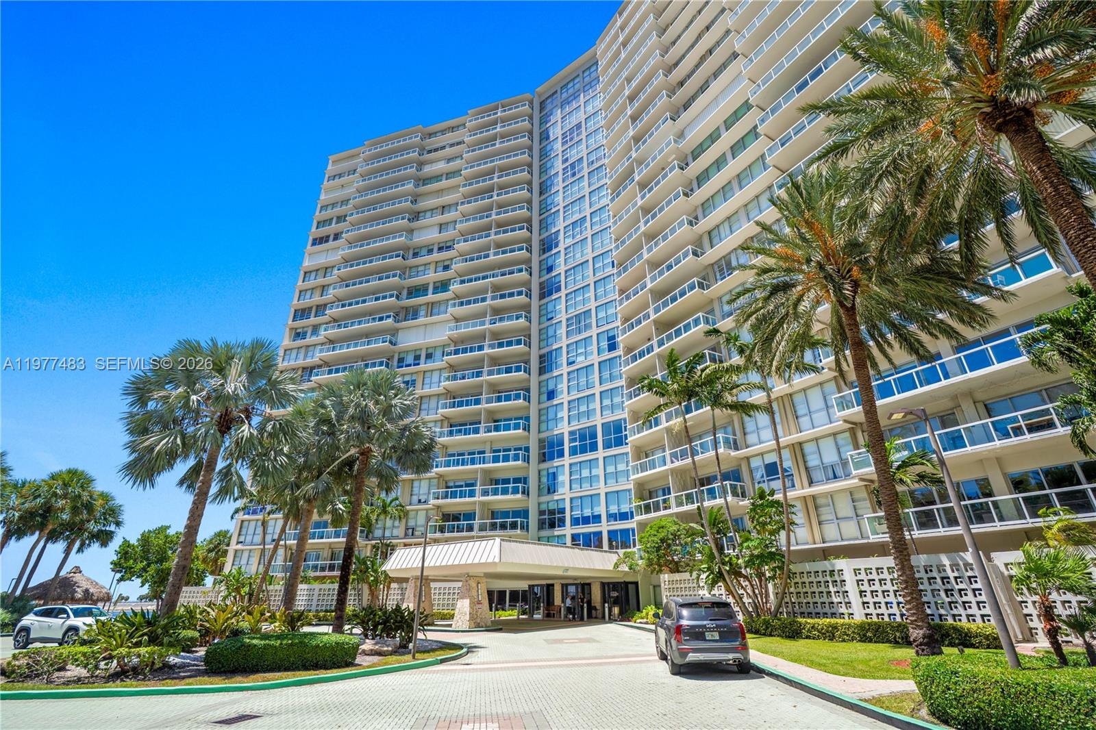 BRICKELL TOWNHOUSE CONDO - Residential