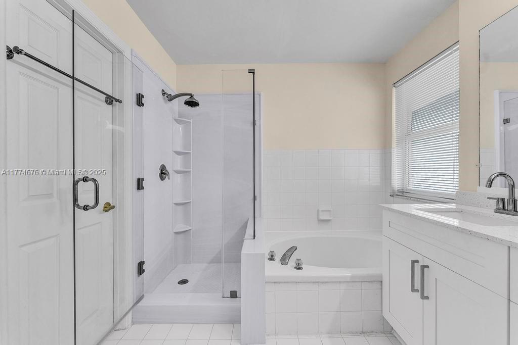EMERALD COURTS - OPAL CRE - Residential