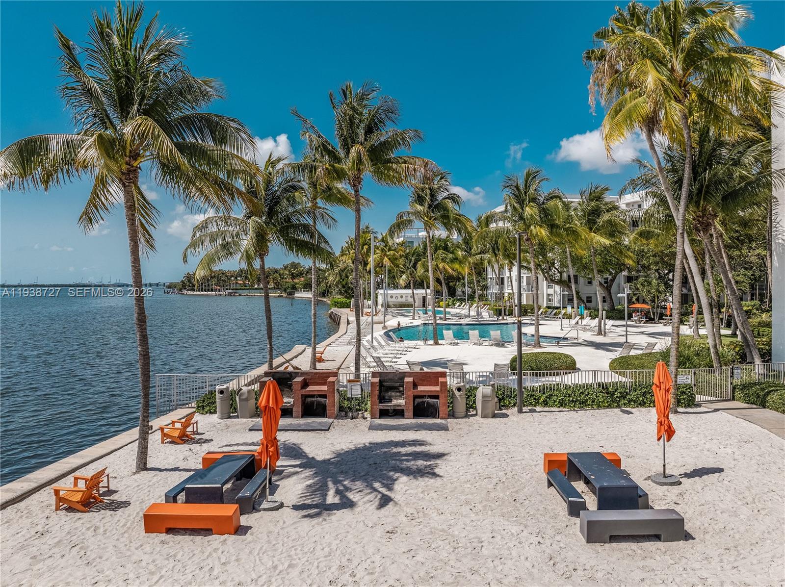 NIRVANA CONDO NO ONE COND - Residential