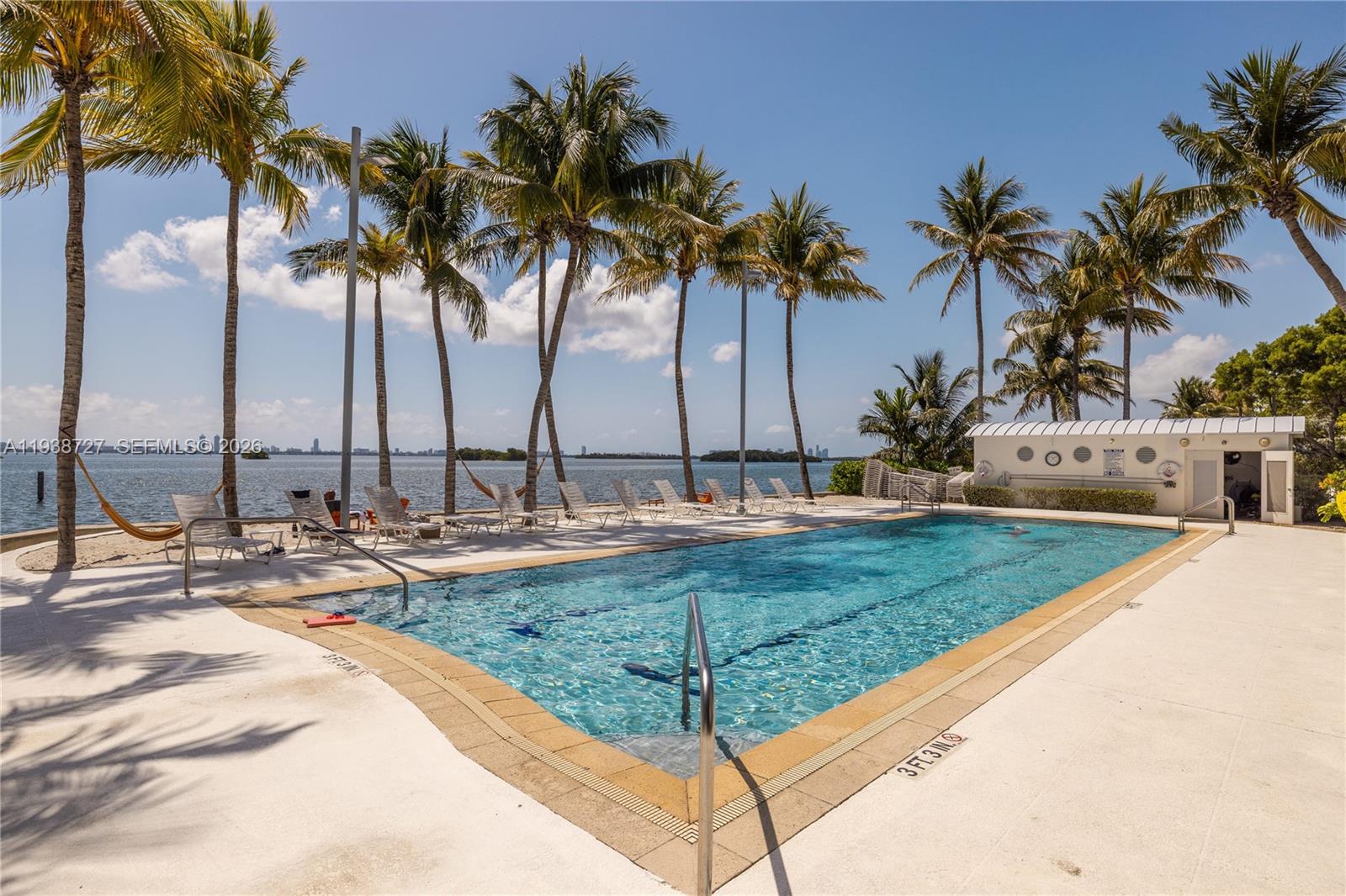 NIRVANA CONDO NO ONE COND - Residential