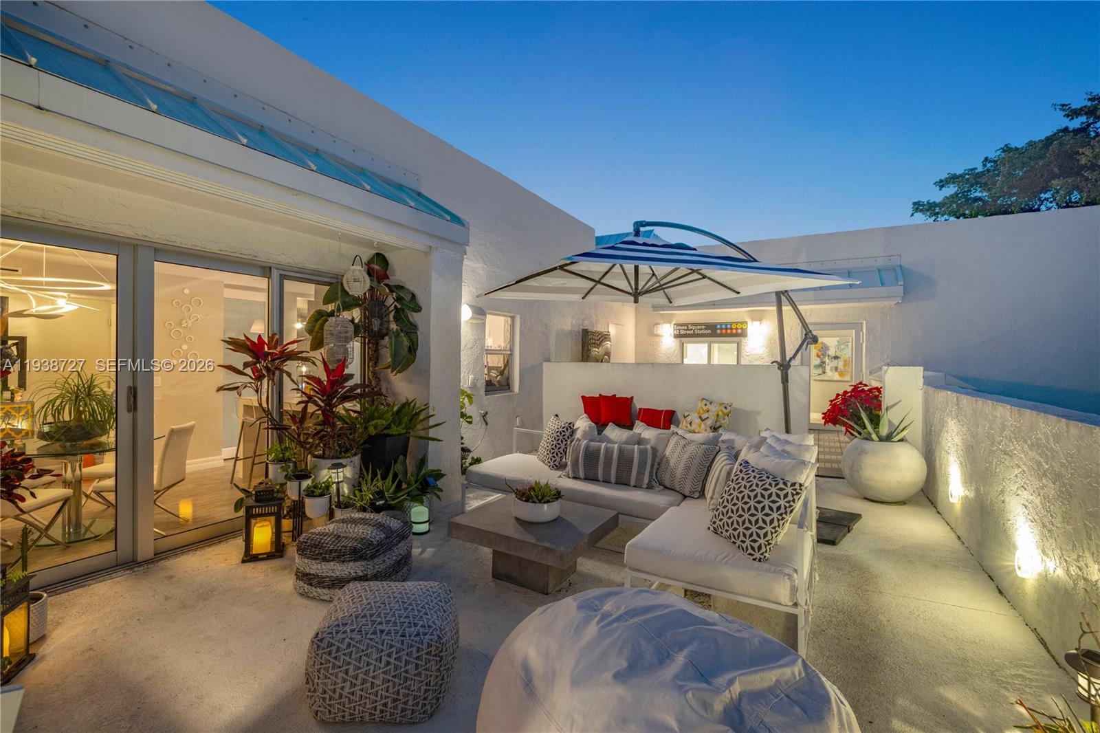 NIRVANA CONDO NO ONE COND - Residential