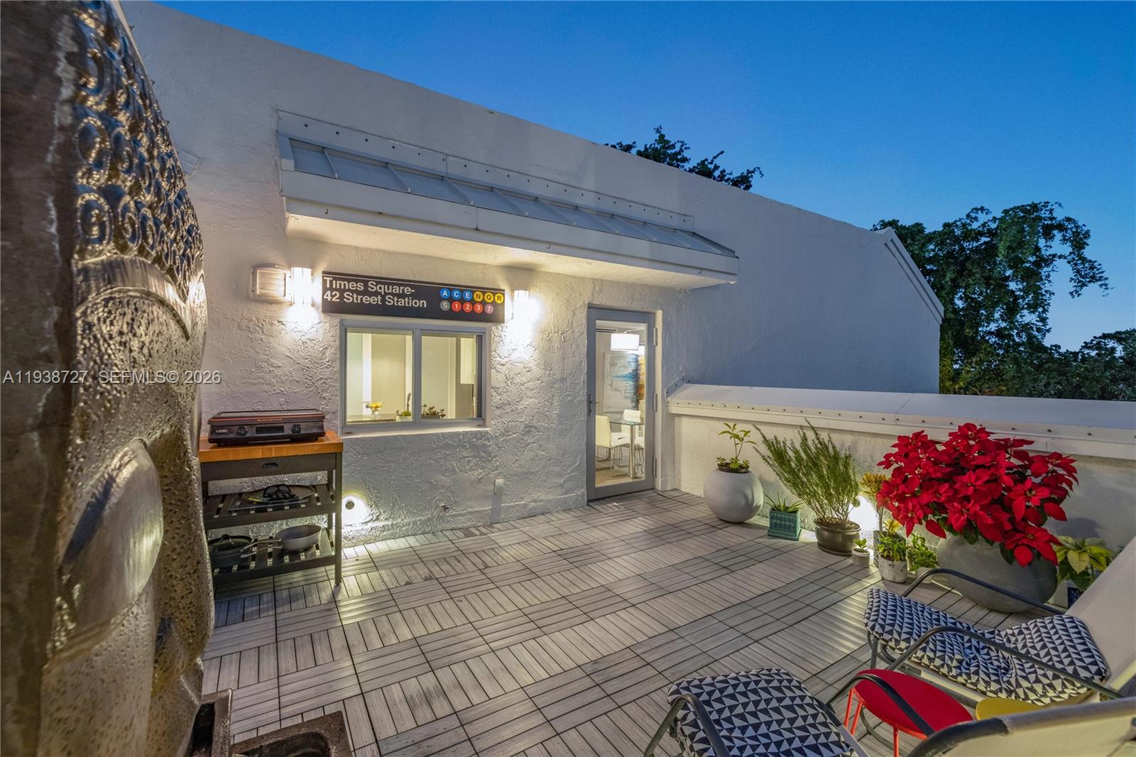 NIRVANA CONDO NO ONE COND - Residential