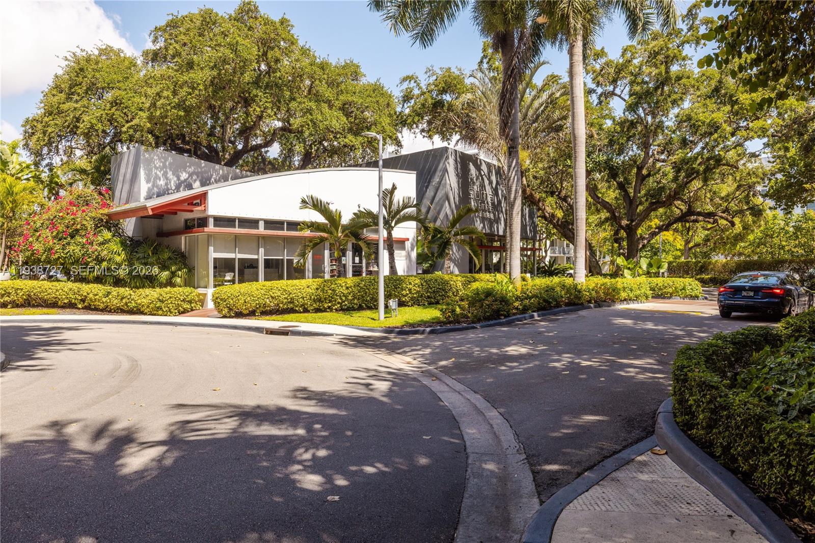 NIRVANA CONDO NO ONE COND - Residential