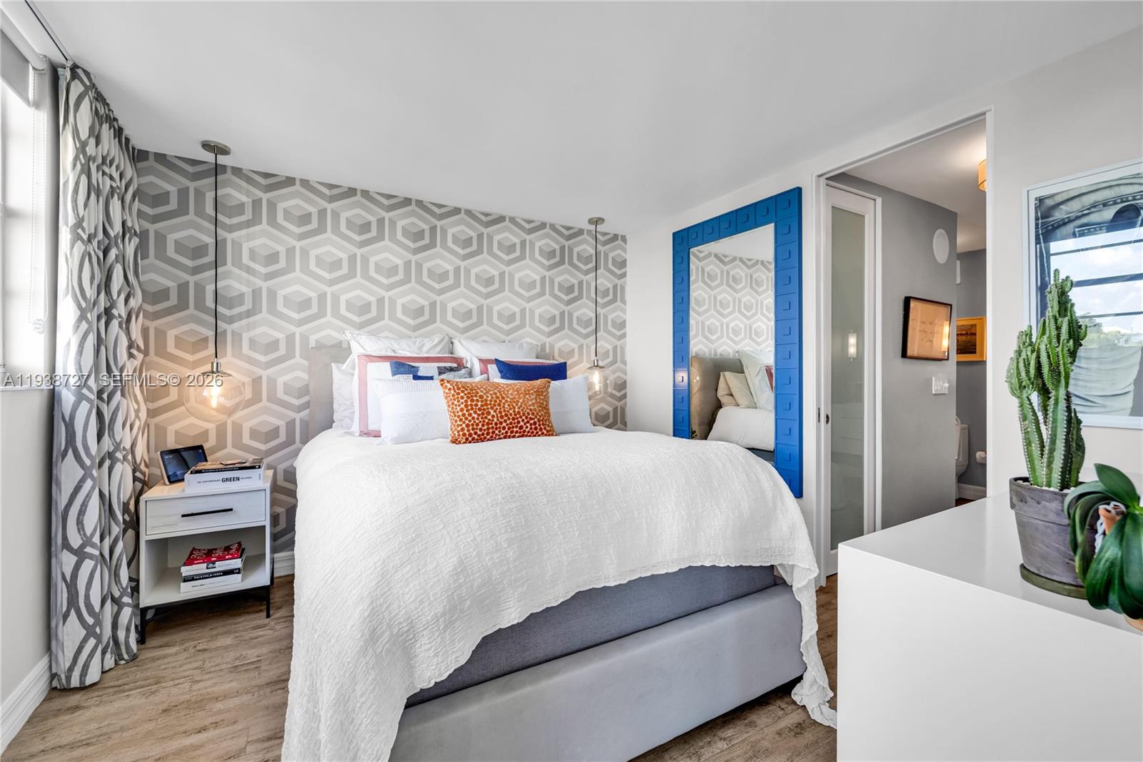 NIRVANA CONDO NO ONE COND - Residential