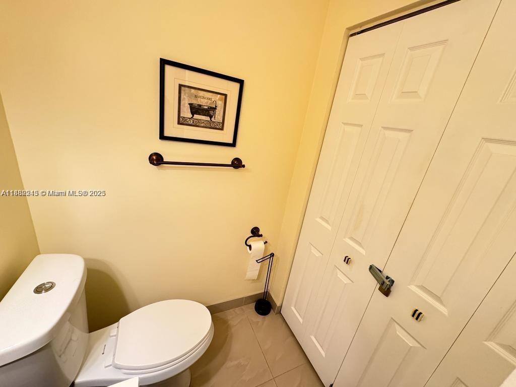 BEVERLY HILLS CONDO NUMBE - Residential