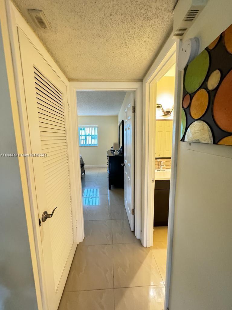 BEVERLY HILLS CONDO NUMBE - Residential