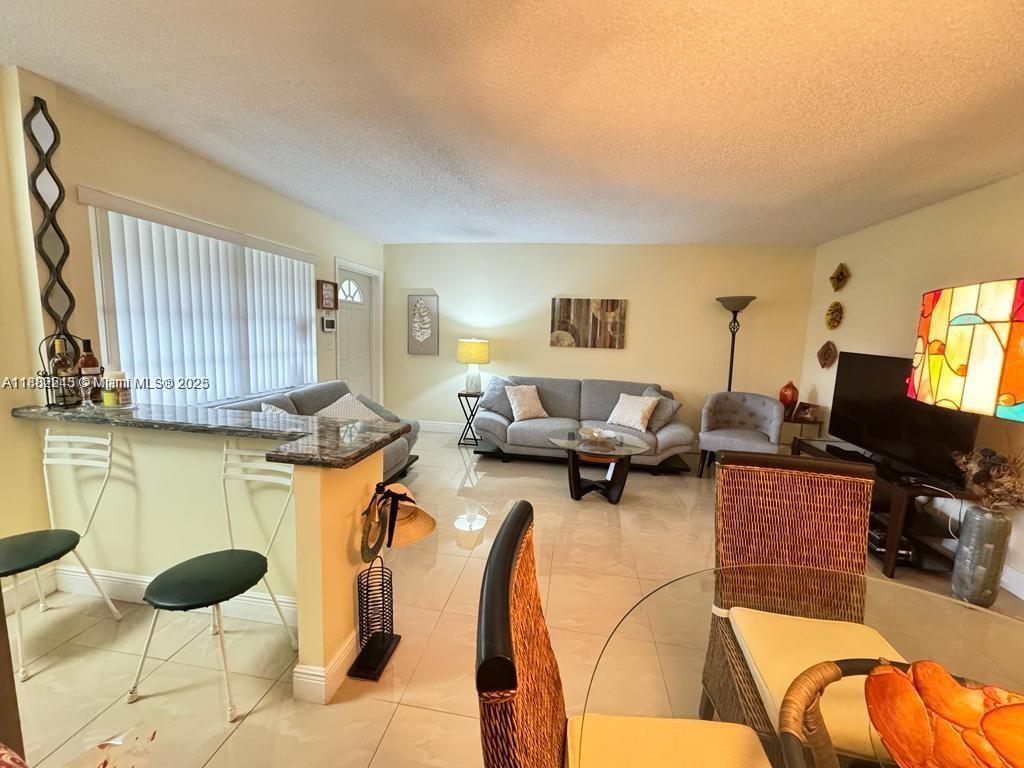BEVERLY HILLS CONDO NUMBE - Residential