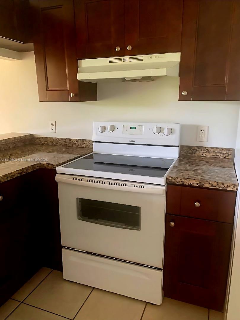 4555 NW 99th Ave 102