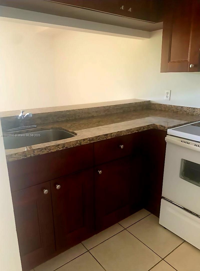 4555 NW 99th Ave 102