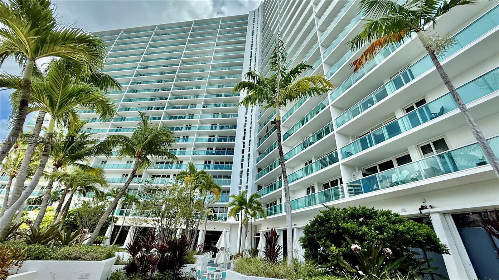 ARLEN HOUSE EAST CONDO - Residential