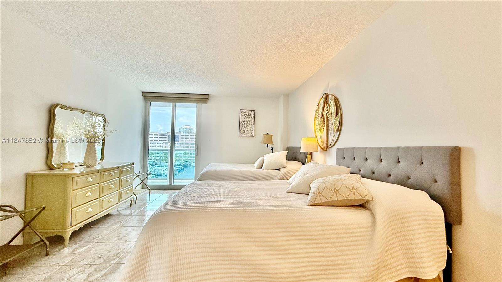 ARLEN HOUSE EAST CONDO - Residential