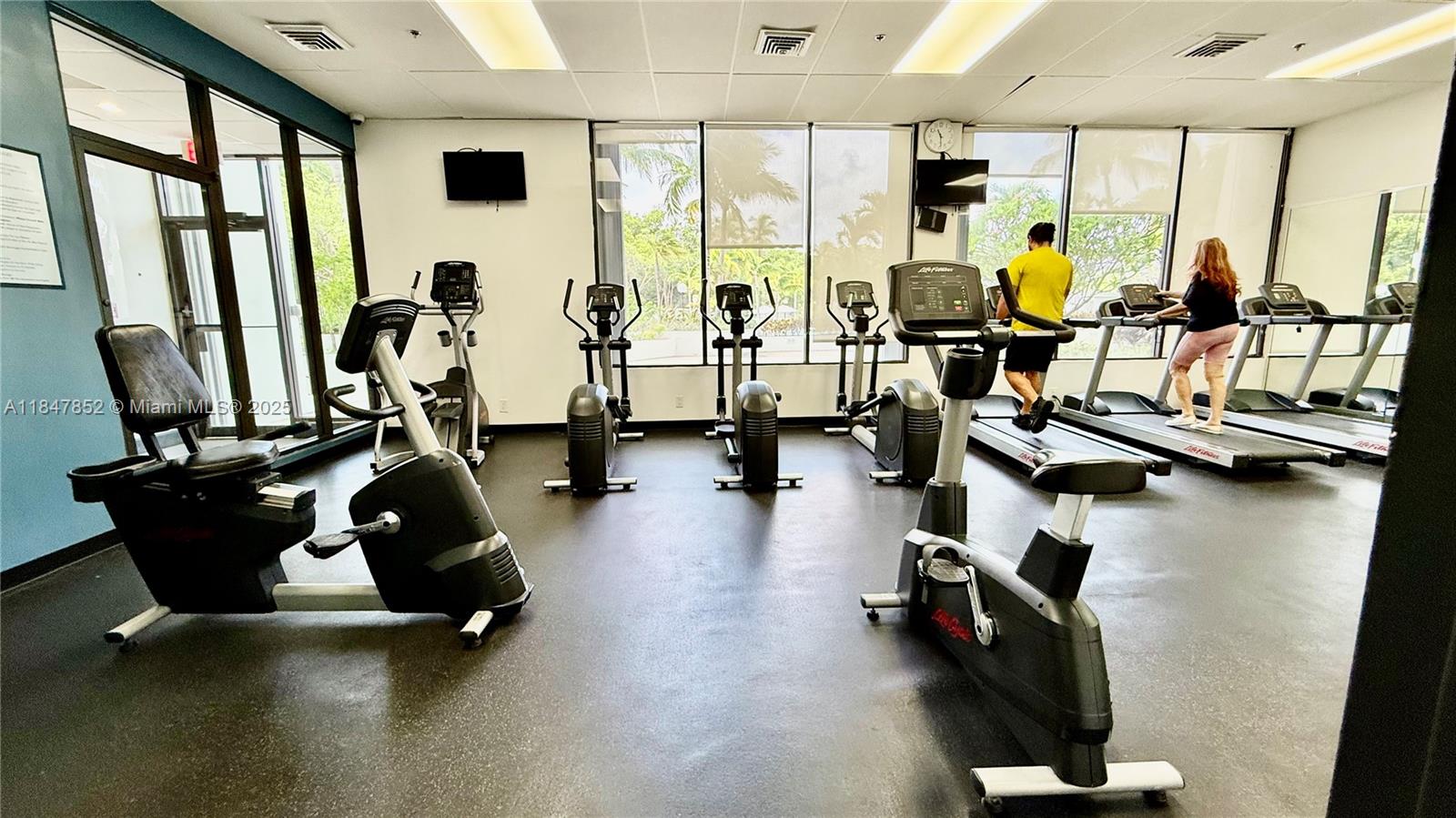 ARLEN HOUSE EAST CONDO - Residential