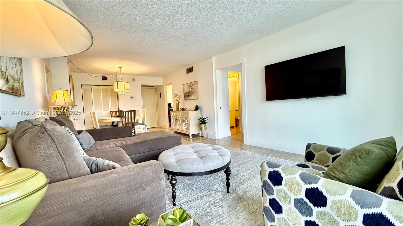 100 Bayview Dr 429