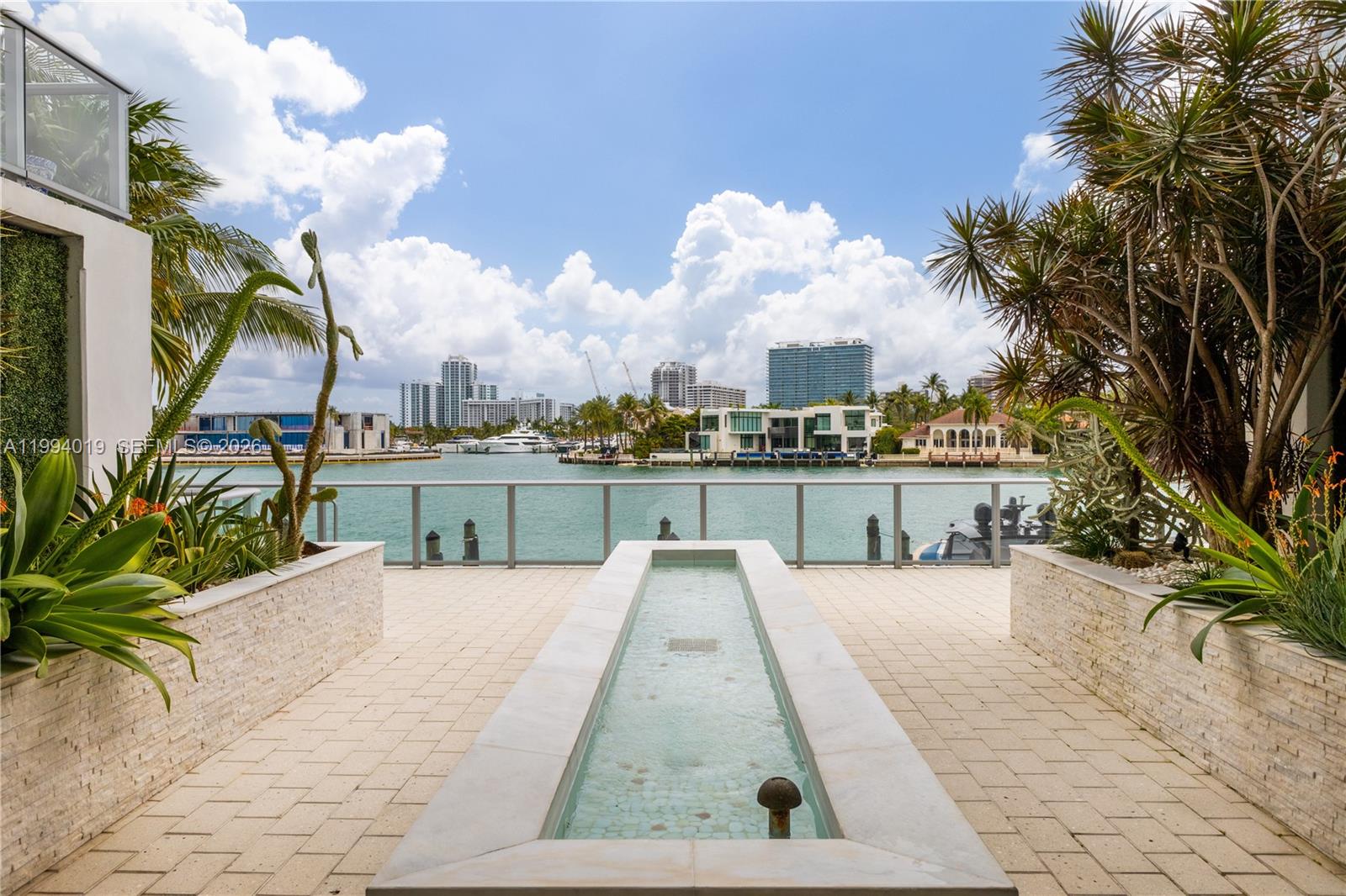 SERENO RESIDENCES CONDO - Residential