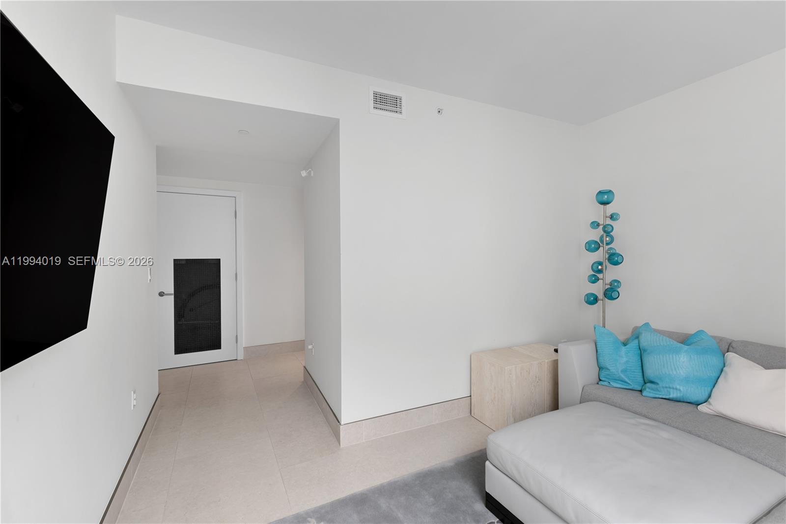 SERENO RESIDENCES CONDO - Residential