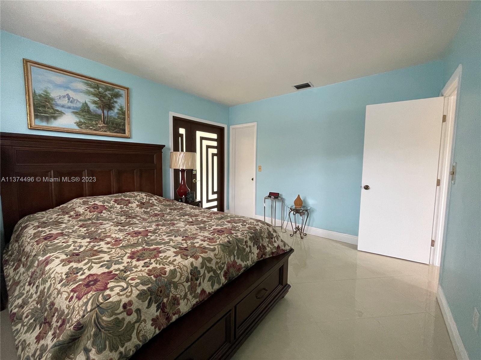 DARLINGTON MANOR - Residential