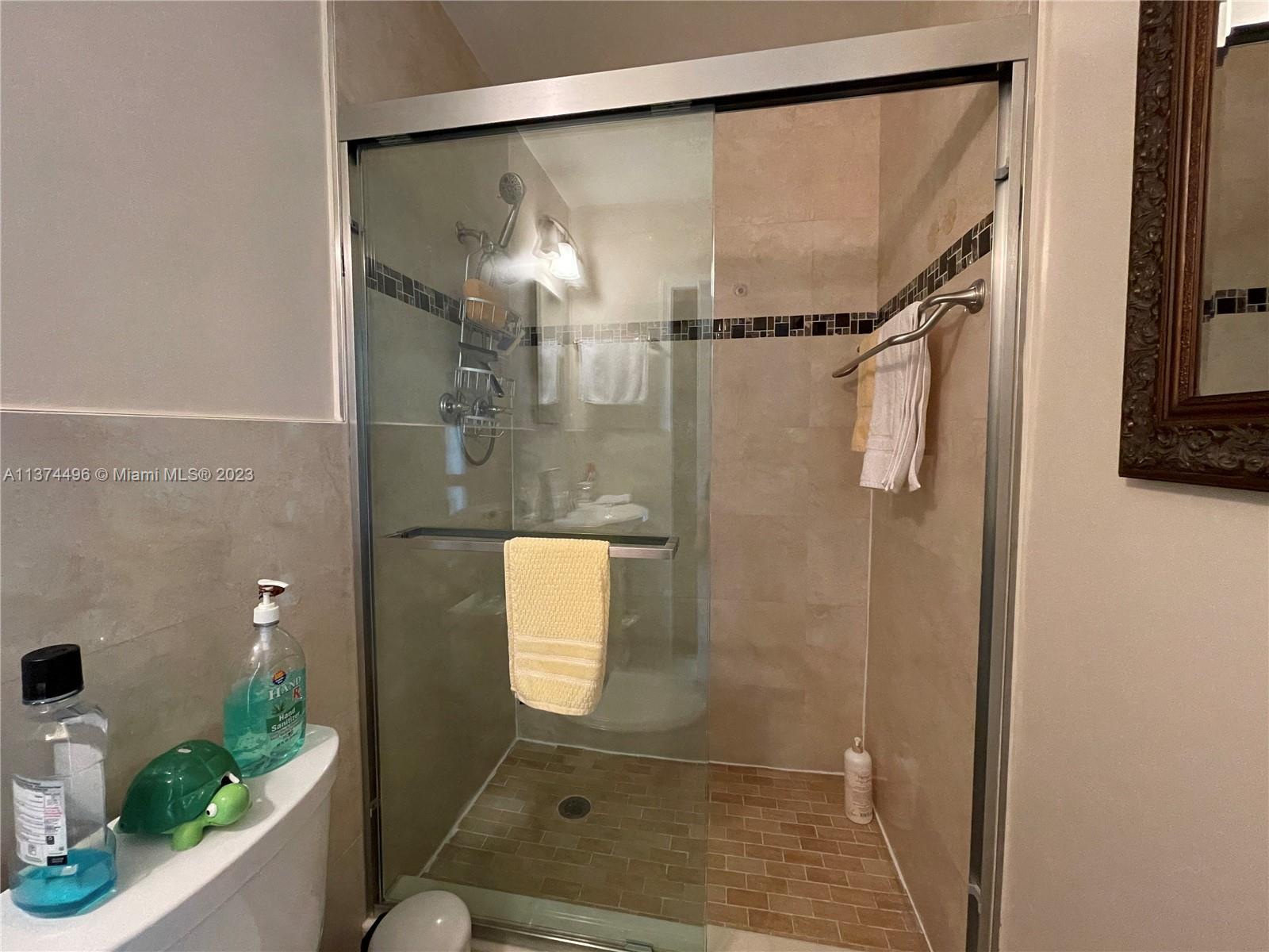 DARLINGTON MANOR - Residential