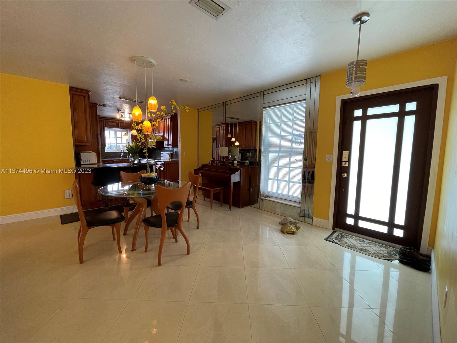 DARLINGTON MANOR - Residential