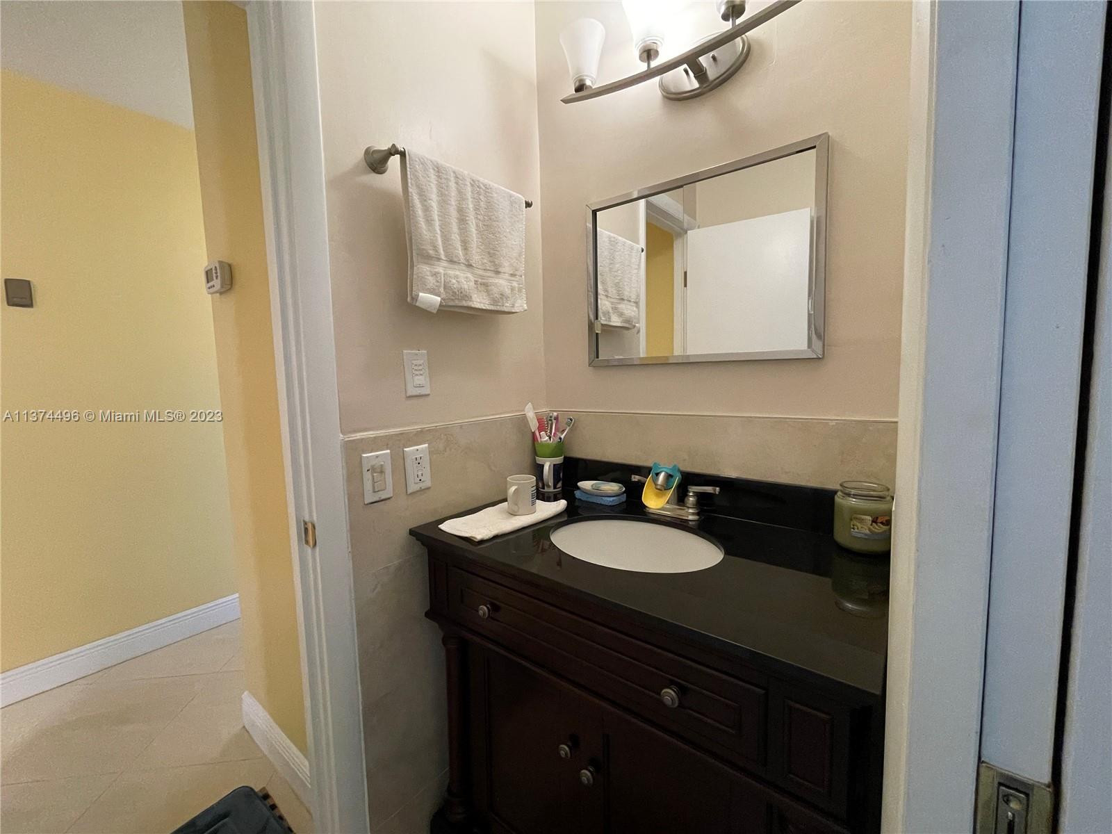 DARLINGTON MANOR - Residential