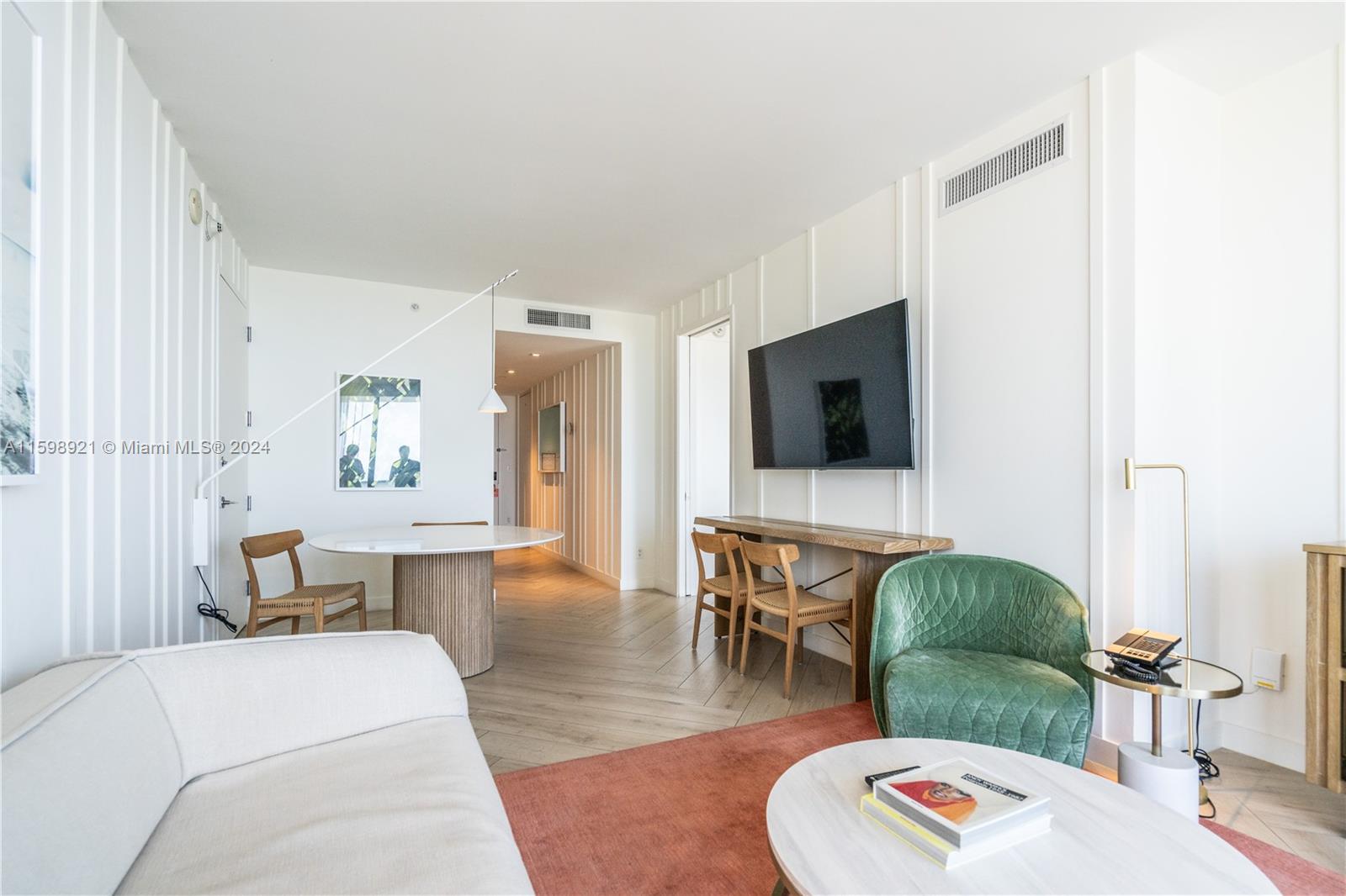 2201 COLLINS AVE CONDO - Residential