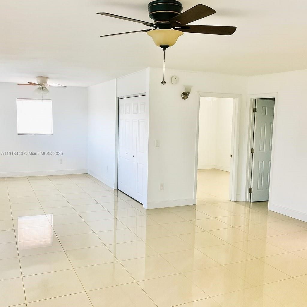 Photo of 1025 SE 15th St #9D, Fort Lauderdale, FL 33316 (MLS # A11918443)