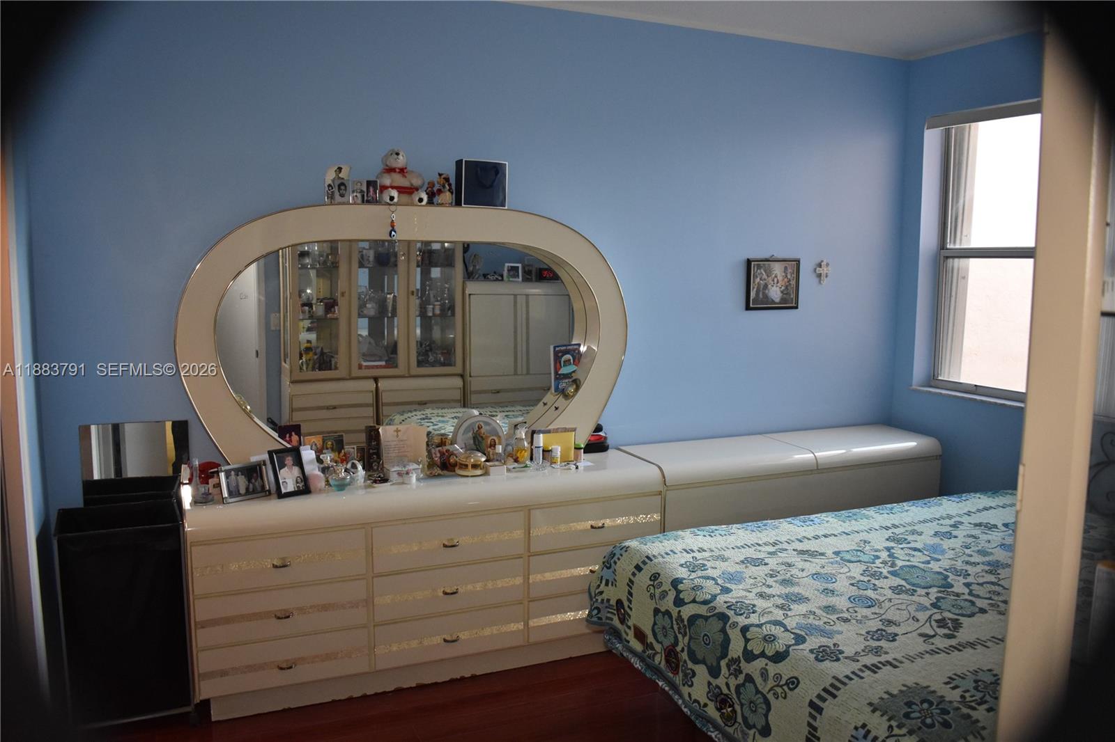 THE COURTS AT DORAL ISLES - Residential