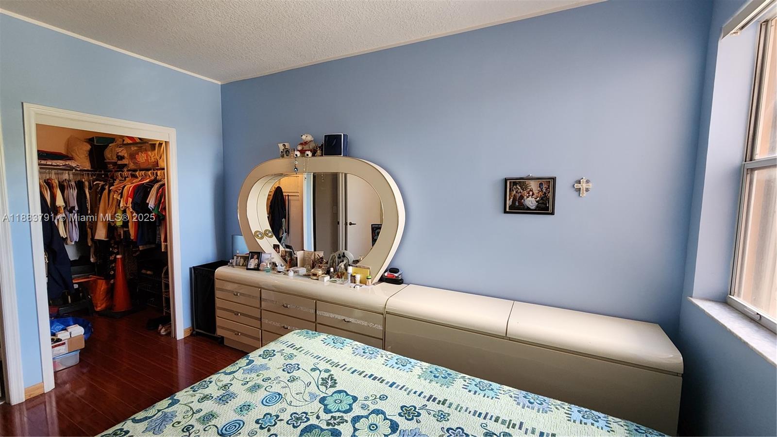 THE COURTS AT DORAL ISLES - Residential