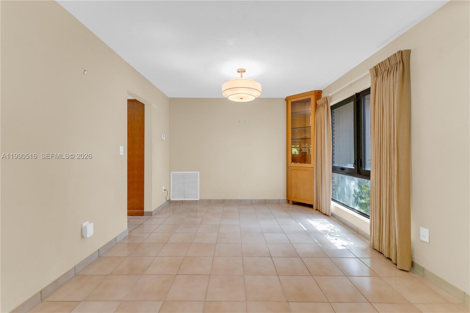 KENDALE SEC 4 - Residential