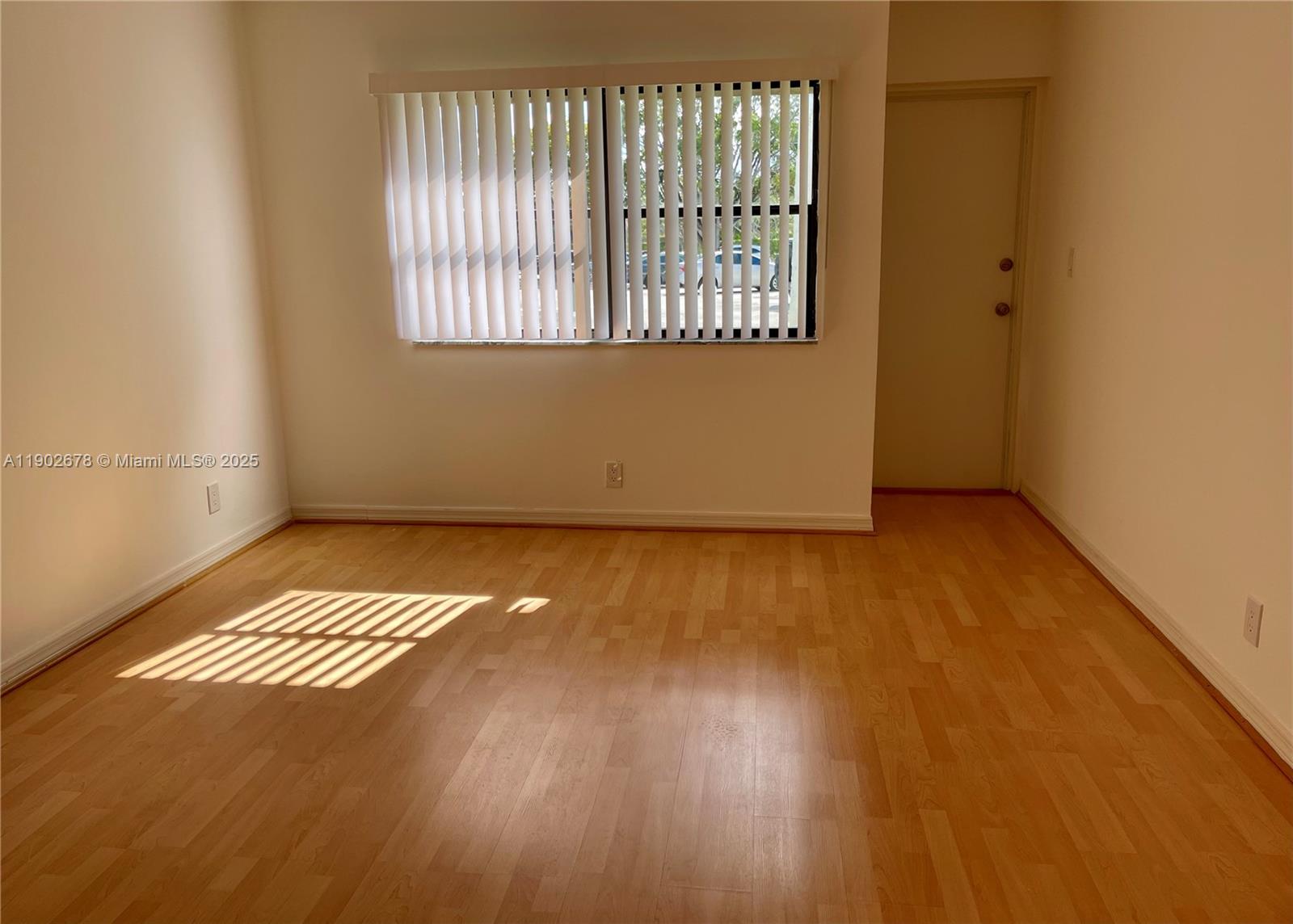 BUILDING SIX OF RACQUET C - Residential Lease