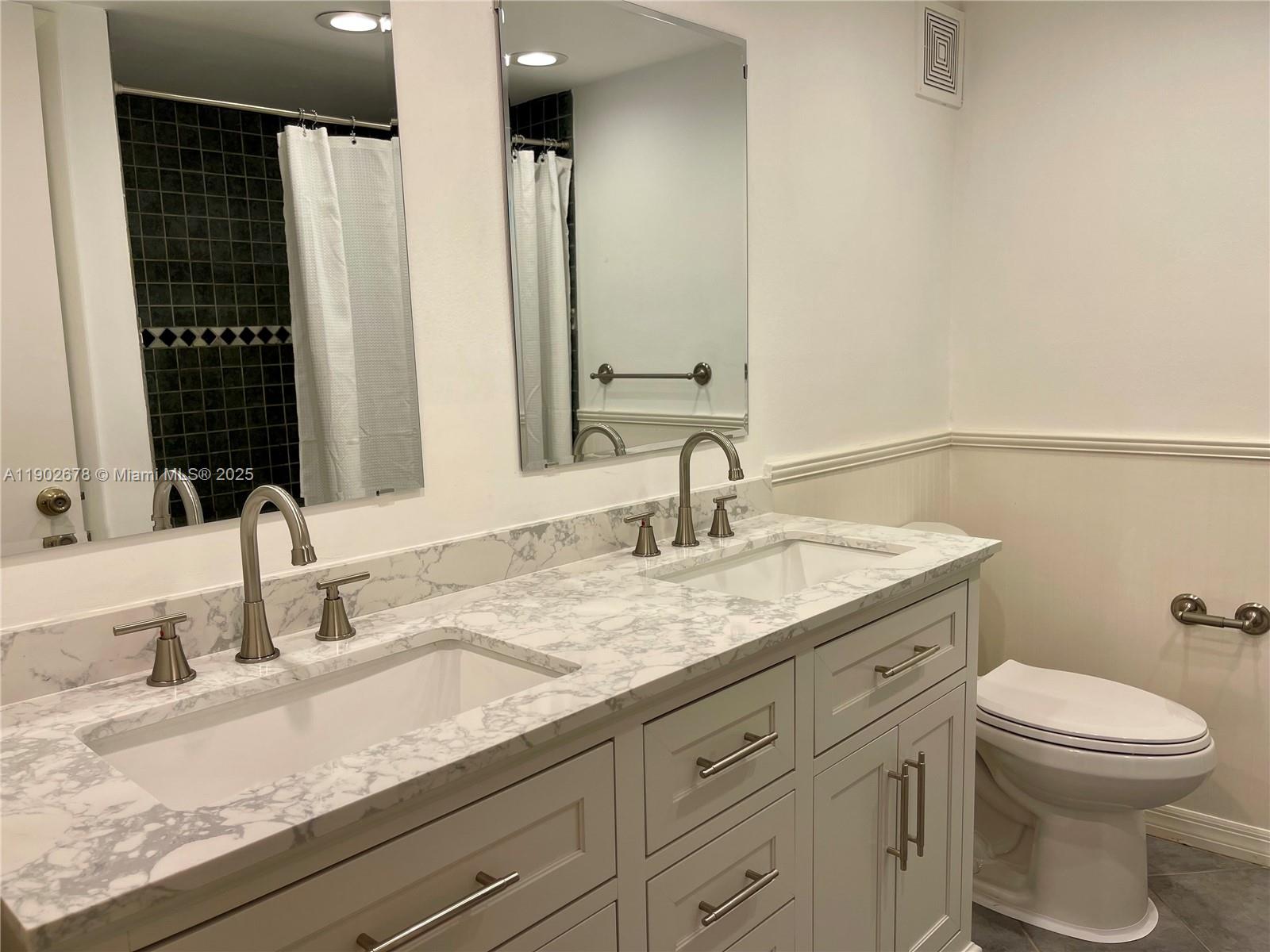 BUILDING SIX OF RACQUET C - Residential Lease