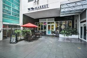 THE PLAZA 851 BRICKELL CO - Residential Lease