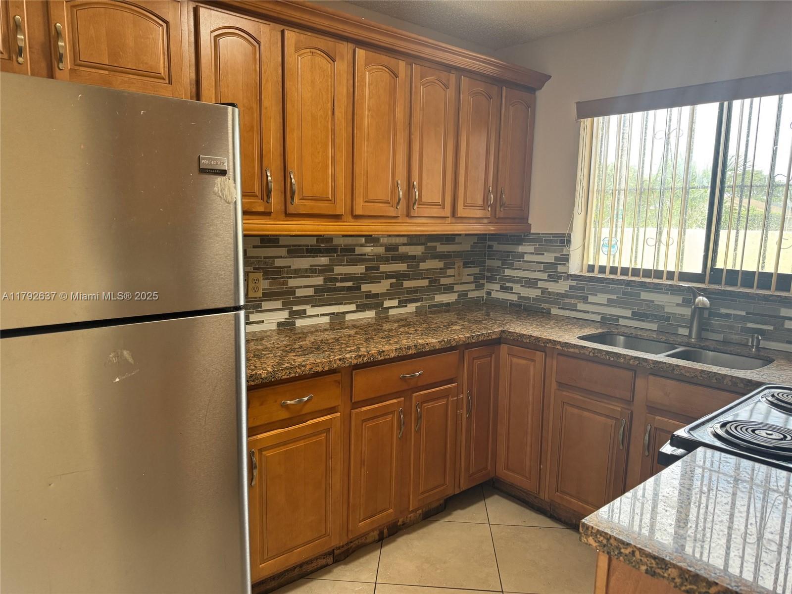 LAKES OF ACADIA UNIT 6 - Residential