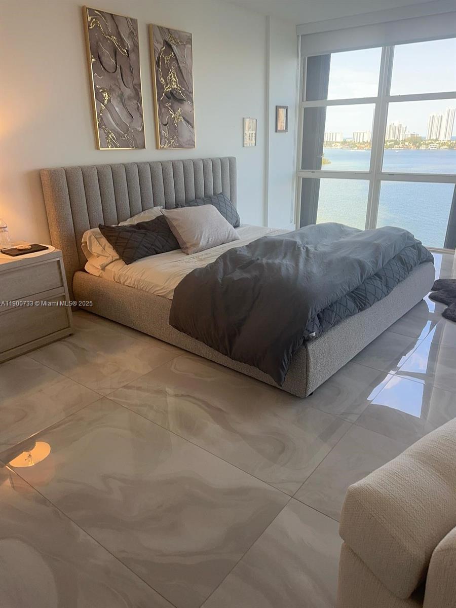 3000 ISL BLVD WILLIAMS IS - Residential